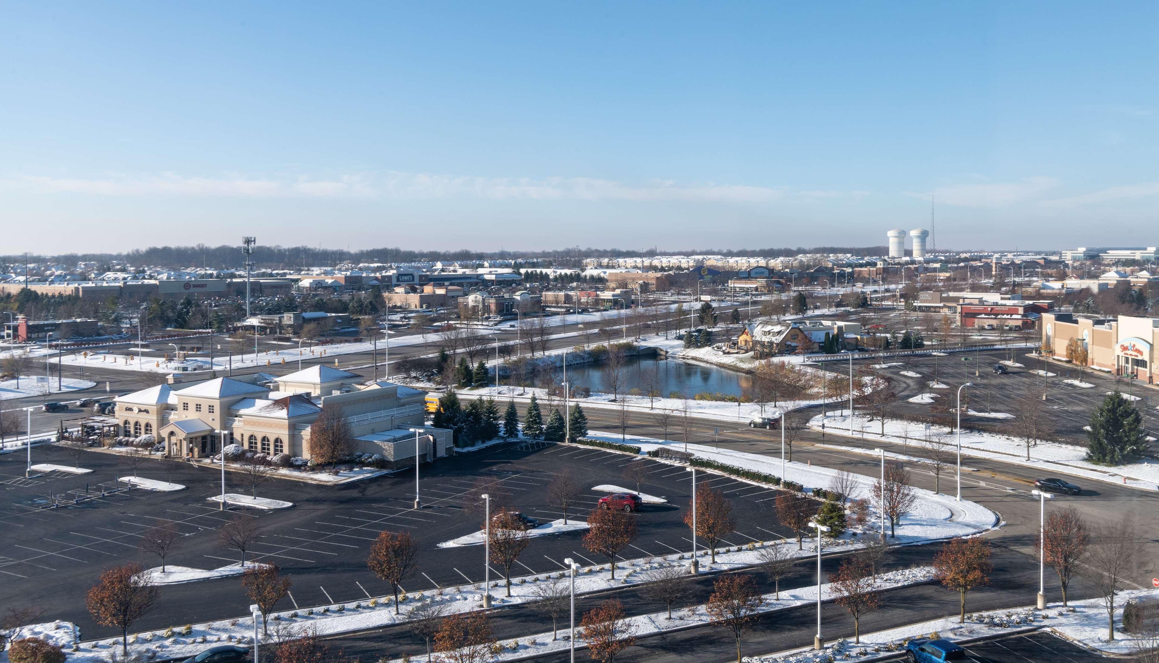 Отель Hilton Columbus/Polaris Экстерьер фото